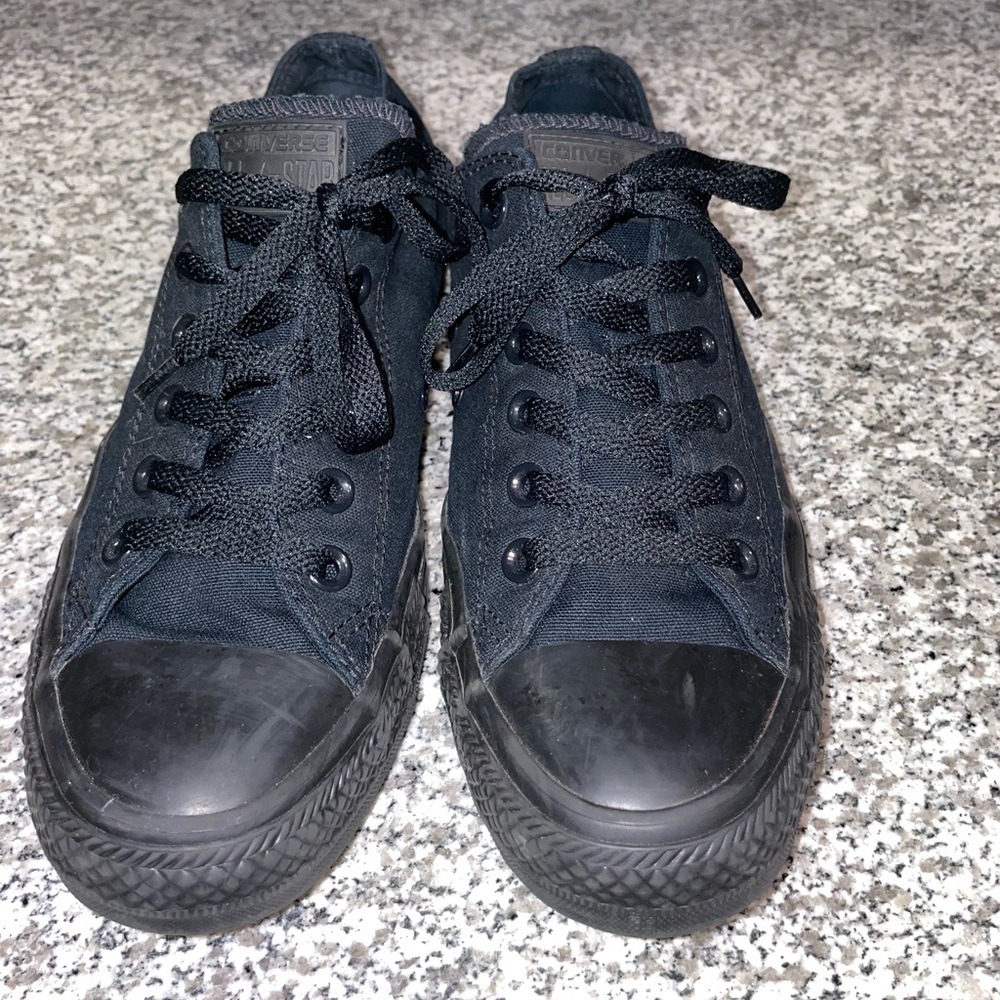 Womens Black Converse Size 9